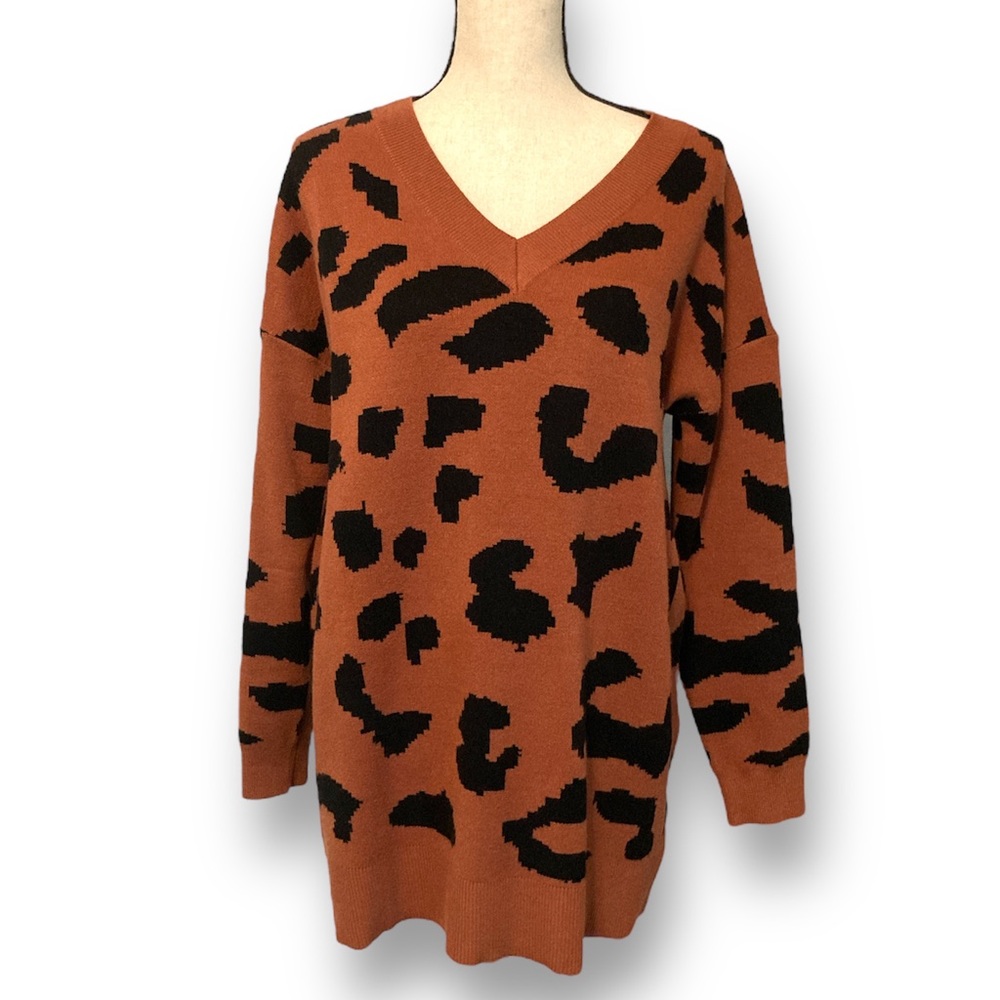 V-neck animal print sweater